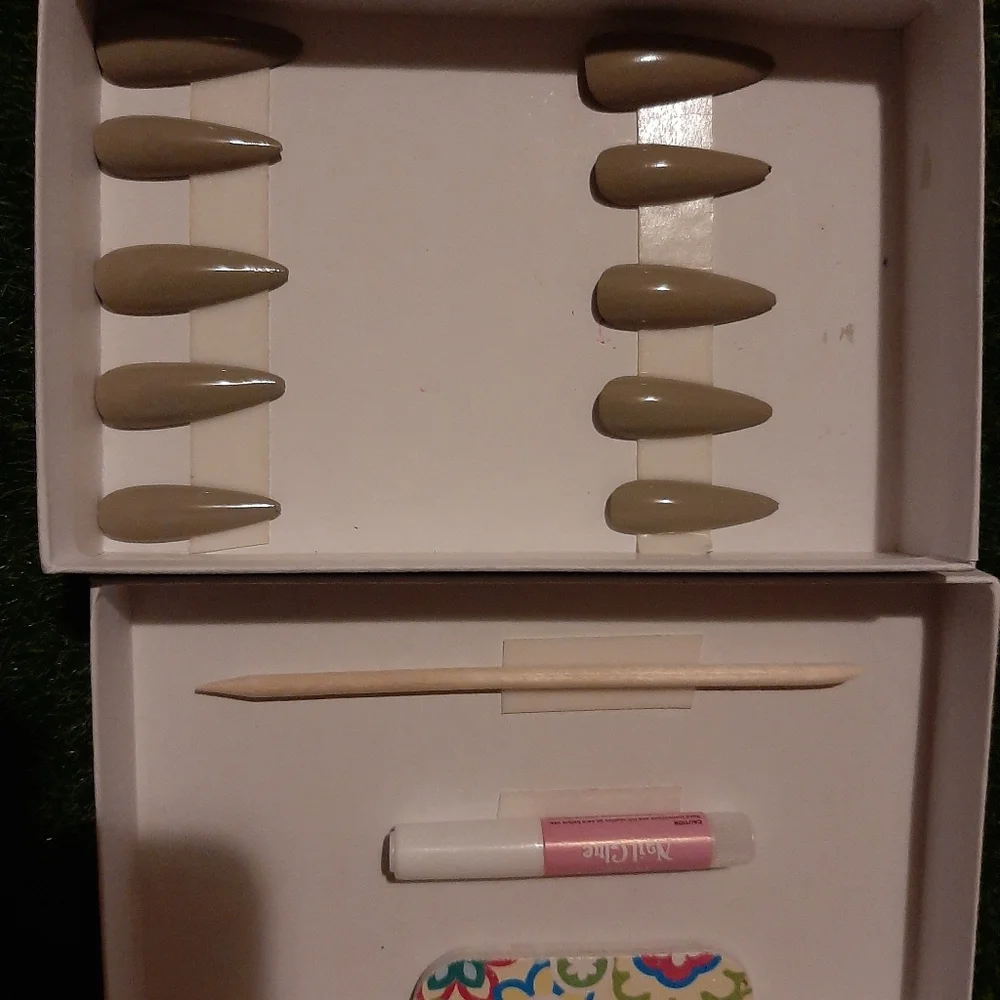 No refund cafe con leche nails latte nails coffee - Picture 3 of 6